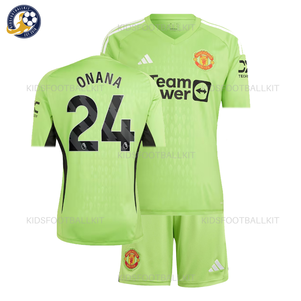 Man utd sales kids goalkeeper kit