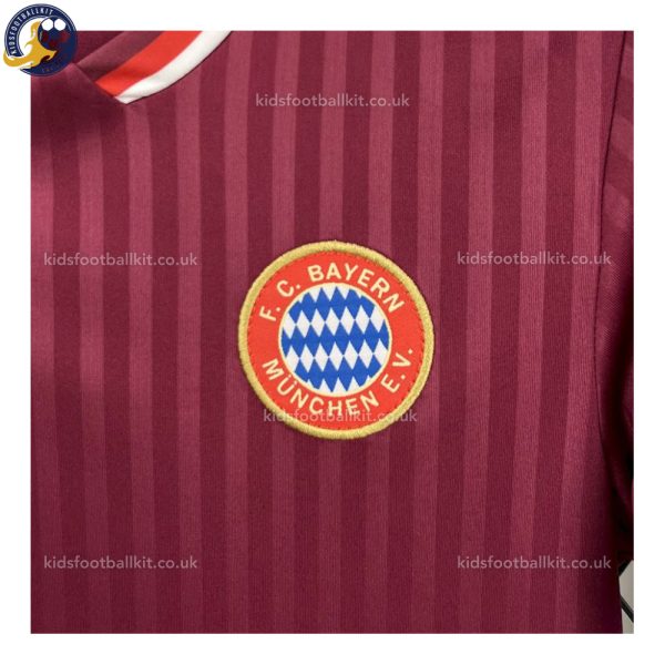 Bayern Munich ICONS Men Football Shirt 25/26 - details