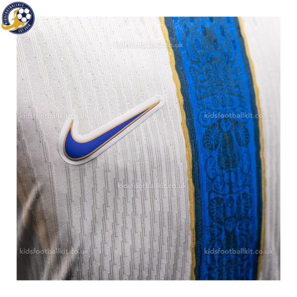 Finland Home Men Football Shirt 2025/26 - Details (1)