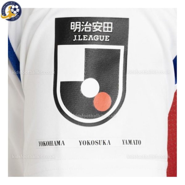 Yokohama F. Marinos Away Men Football Shirt 2025/26 - Details (1)