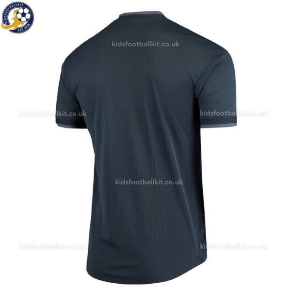 Retro Real Madrid Away Men Shirt 2018_19 - back view
