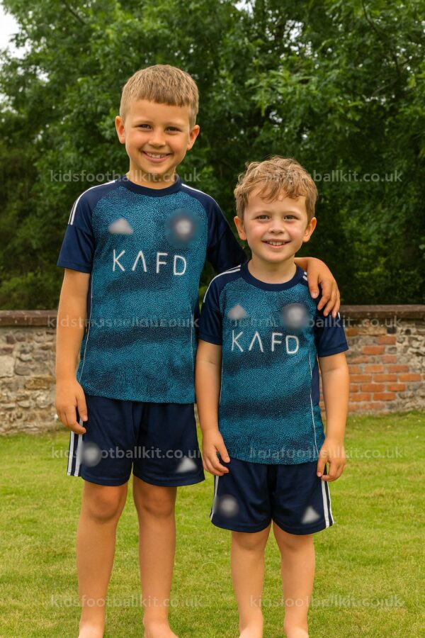 Al Nassr RONALDO 7 Away Kids Football Kit 2025/26 (1)
