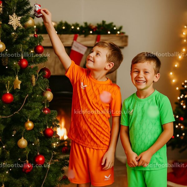 Everton Christmas Gift Bundle – Goalkeeper Kids Football Kit 2025_26 – Orange & Green