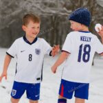 England Christmas Gift Pack Home Kids Football Kit 2025 KELLY 18 and ALEXANDER-ARNOLD 8 (1)