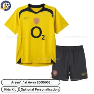 Retro ar-snl away Kids Football Kit 2005_06-front view blur