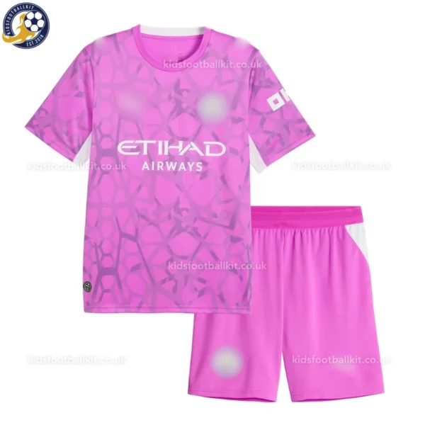 Manchester City Goalkeeper Kids Kit 26_27-front view-pink