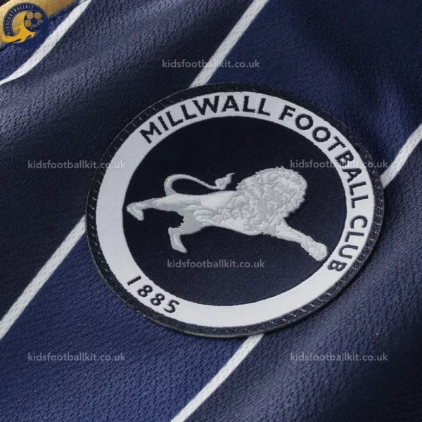 Millwall home kids kit 26_27-detail1