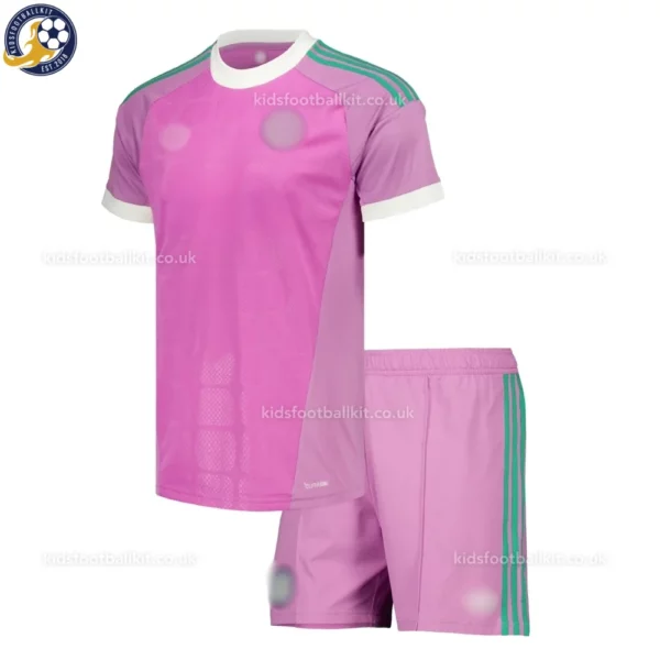 Leeds Goalkeeper Kids Kit 26_27-front view