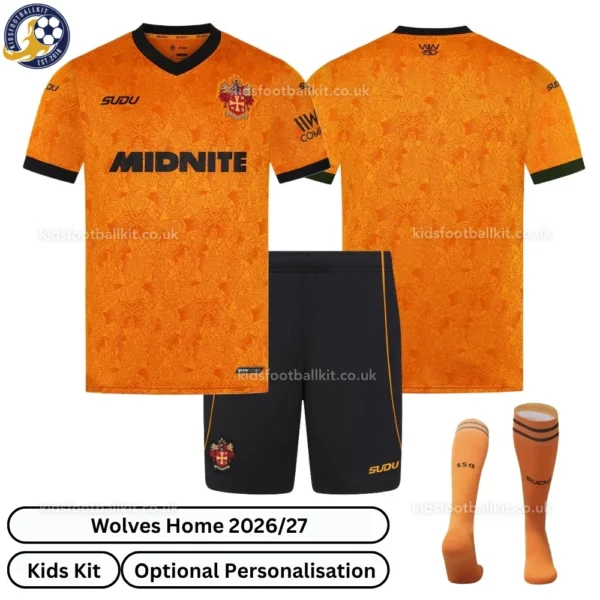 Wolves Home Kids Kit 26_27-over view with socks
