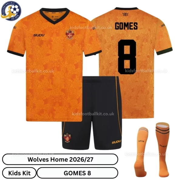 Wolves Home Kids Kit 26_27-over view-GOMES 8-with socks
