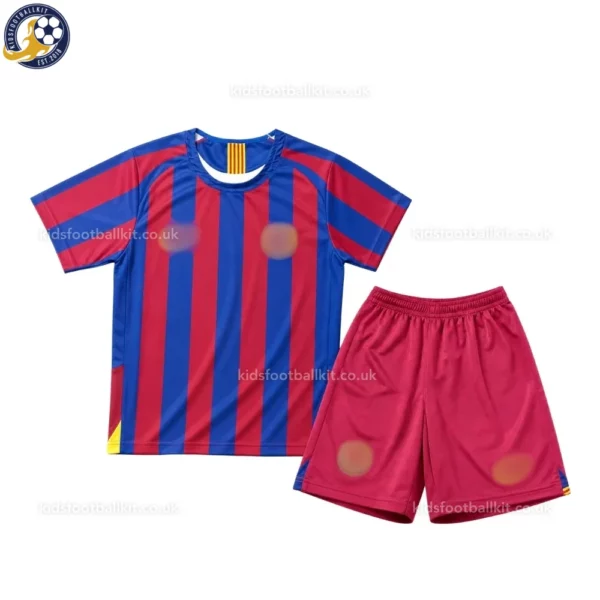 Barcelona Home Kids Kit 2005_06-front view-RONALDINHO 10-no sock